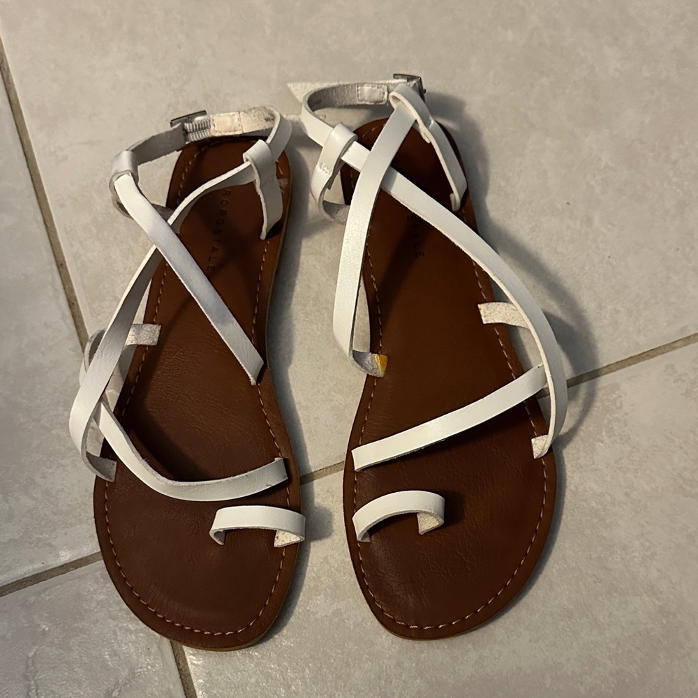 Women's Aeropostale White Strappy Sandals Size 6